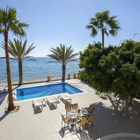 Holiday home Meneou Beachfront Sunset *