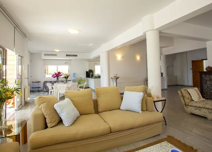 Semesterbostad Meneou Beachfront Sunset Perivolia