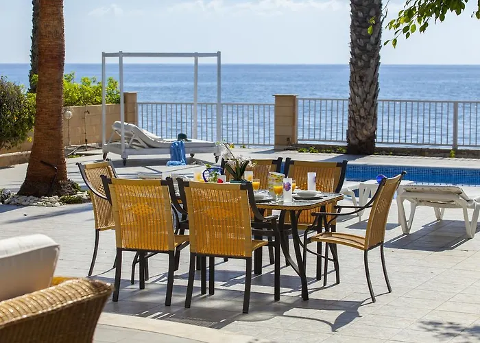 Meneou Beachfront Sunset *