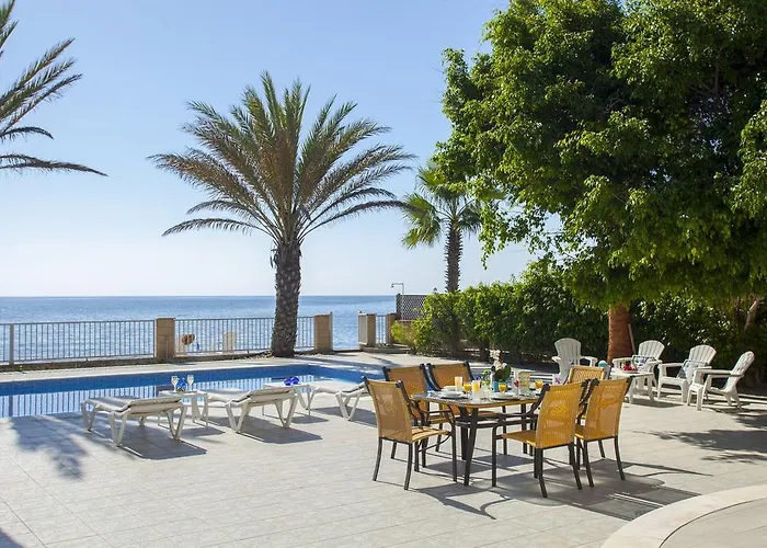 Meneou Beachfront Sunset