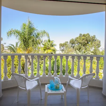 Meneou Beachfront Sunset *