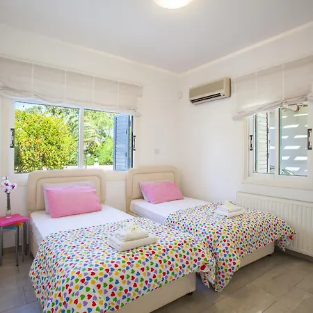 Holiday home Meneou Beachfront Sunset Perivolia