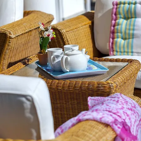 Meneou Beachfront Sunset Holiday home