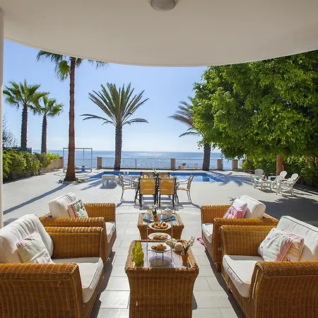 Meneou Beachfront Sunset *