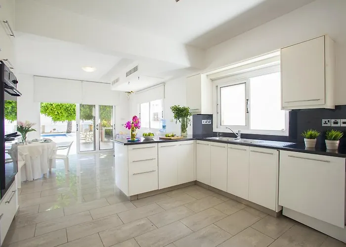 Meneou Beachfront Sunset *